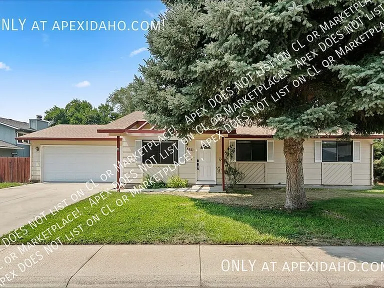3851 S North Church Pl — Photo 2