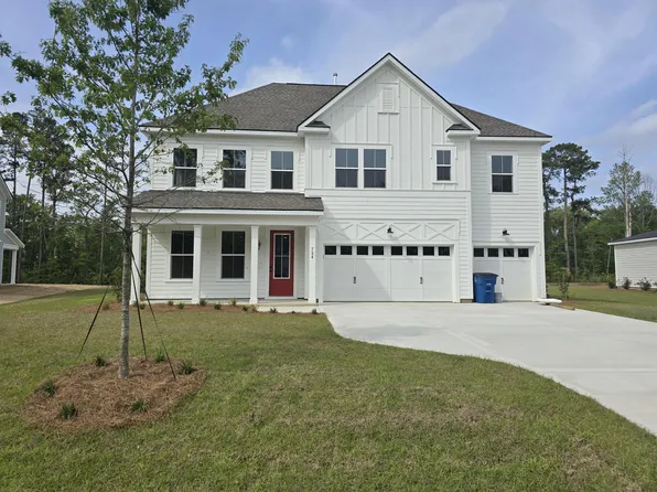 724 Breakers Reef Ln, Huger, SC 29450