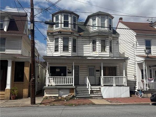 36 Valley St, New Philadelphia, PA 17959