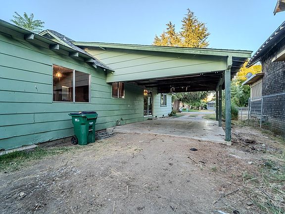 5th image of 321 N Sacramento St
