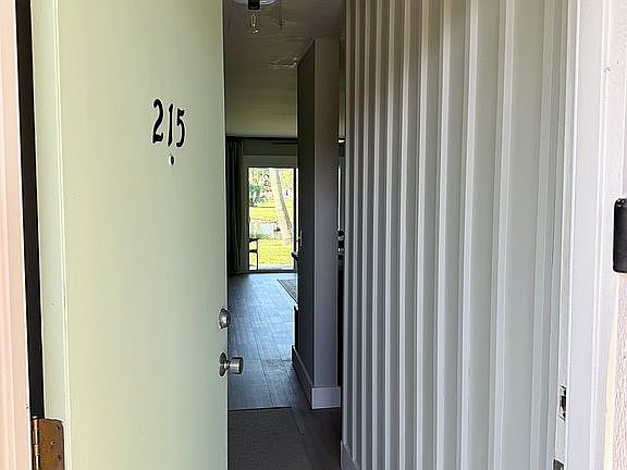4th image of 650 W Pope Rd Unit 215