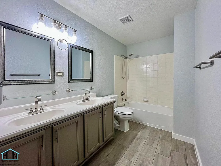 11205 Forest Pass Ct — Photo 18