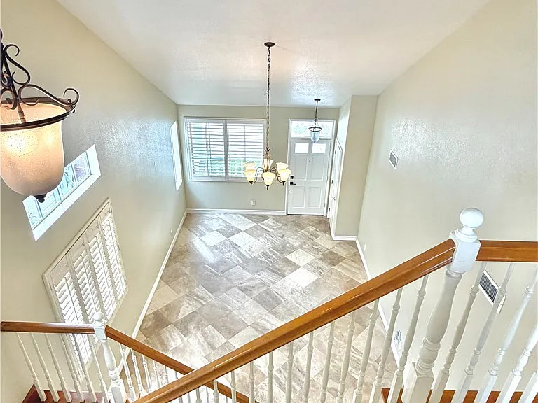 281 Mesa Dr — Photo 13