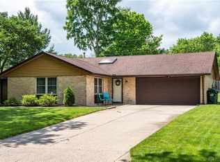 4461 Knob Hill Dr, Bellbrook, OH 45305
