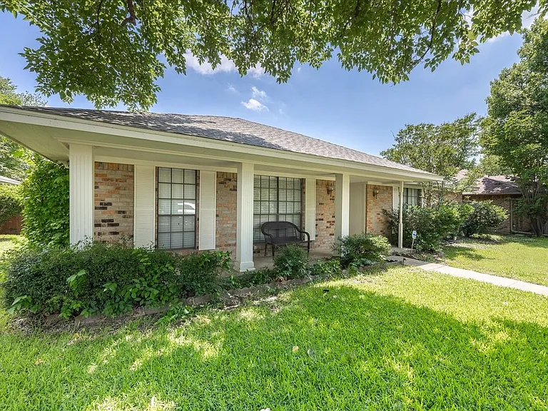 1405 Ivywood Dr — Photo 24