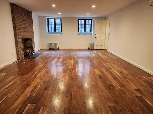 59 Morton St, New York, NY 10014