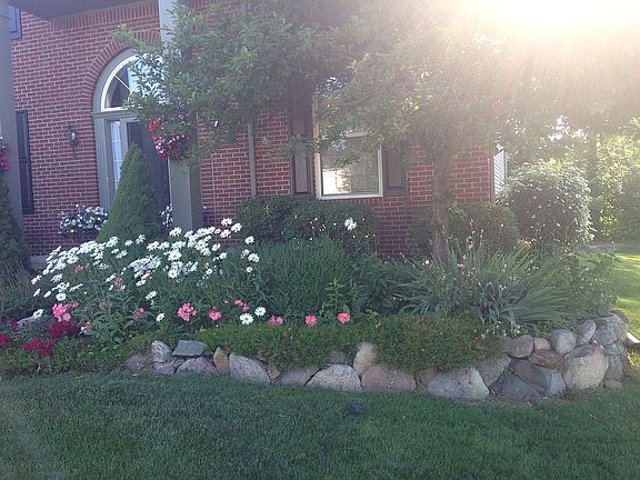 3rd image of 9146 Parkside Dr