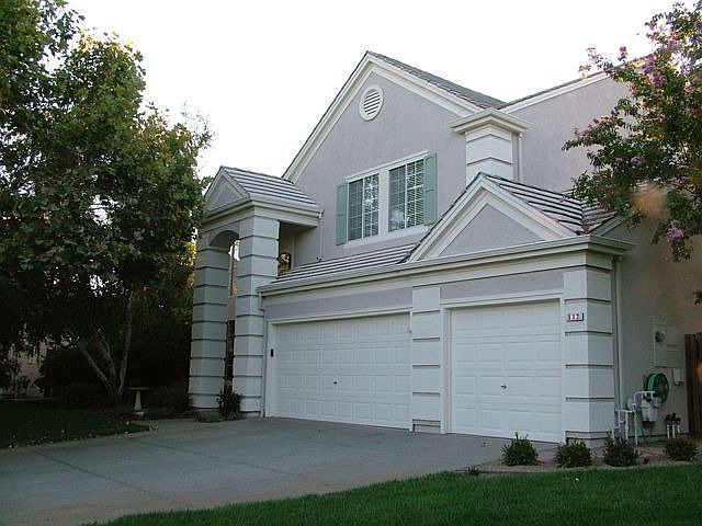 512 Spaatz Ct