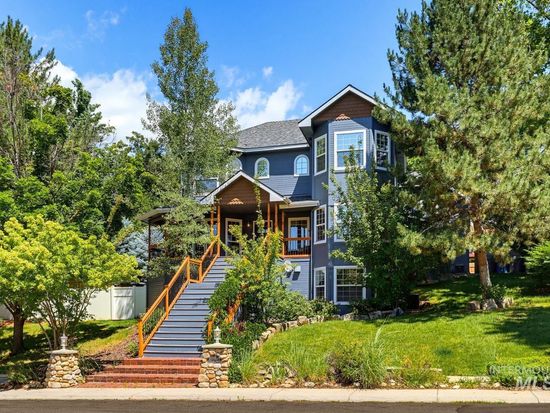 2480 E Roanoke Dr, Boise, ID 83712