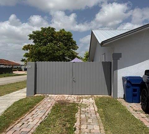 5th image of 15322 SW 144th Pl