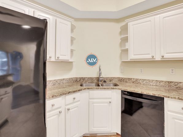 380 Marshland Rd APT D13