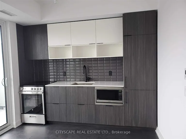 60 Tannery Rd #819 — Photo 4