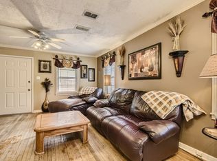 5332 Taylor Rd, River Oaks, TX 76114