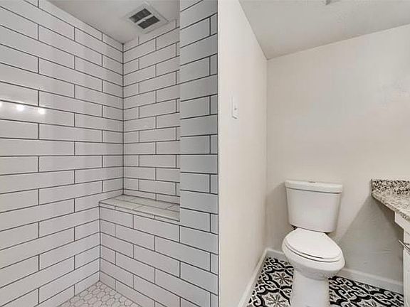 5th image of 5832 Marina Dr #2