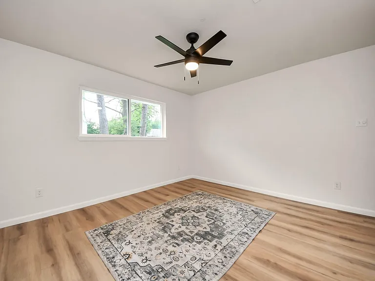 2407 Crestdale Dr — Photo 31