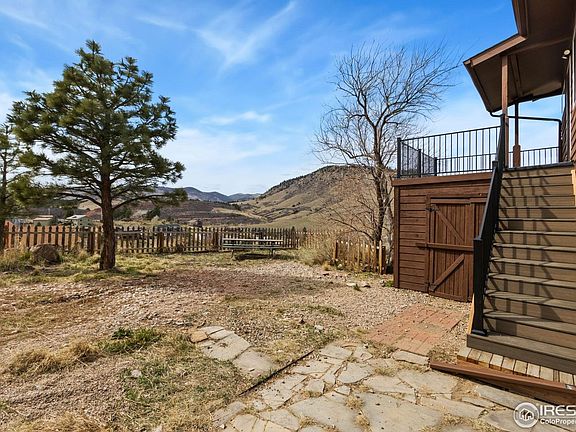 5th image of 144 Sandhill Ln