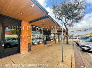 111 W Ennis Ave #B, Ennis, TX 75119
