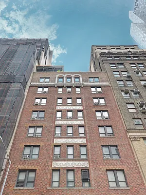 Sold by Sotheby's International Realty | media 14