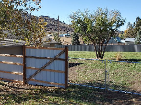 enter to back yard