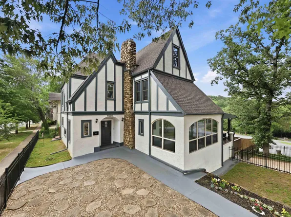 4001 Cedar Hill Rd, Little Rock, AR 72205