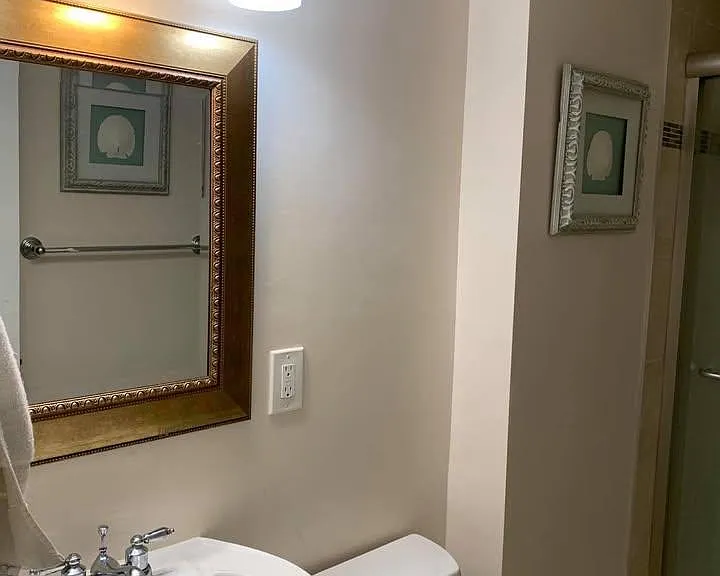 14363 Berkshire Dr — Photo 14