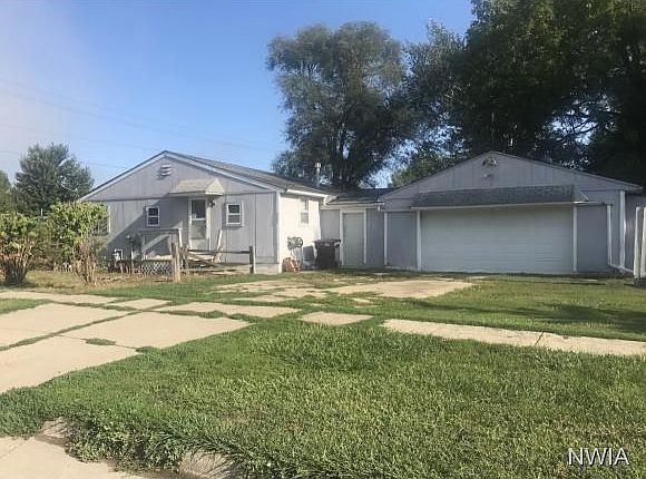 1st image of 622 8th Ave
