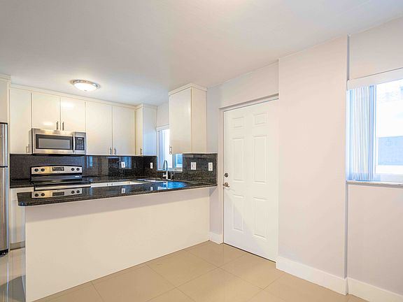 2nd image of 1986 Biarritz Dr APT 307