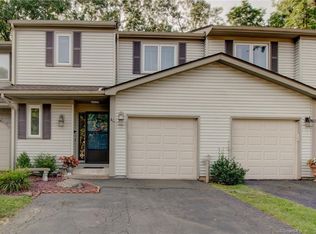 40 Uplands Way #40, Glastonbury, CT 06033