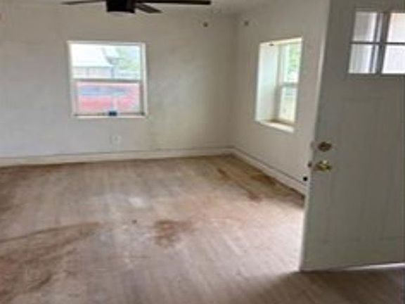 Additional Living Room