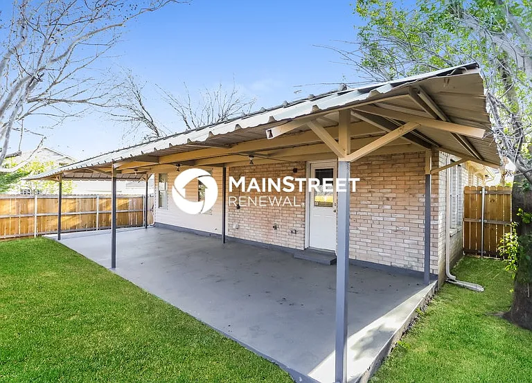 101 Crystalwood Dr — Photo 17