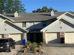 457-463 NE Churchill St, Lees Summit, MO 64086