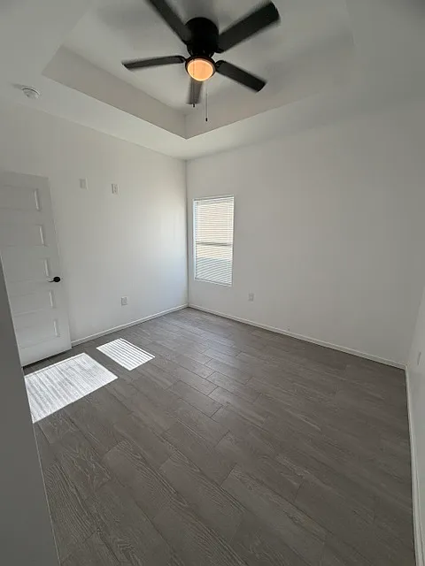 2 bed, 868 sqft, $1,200 — Photo 3