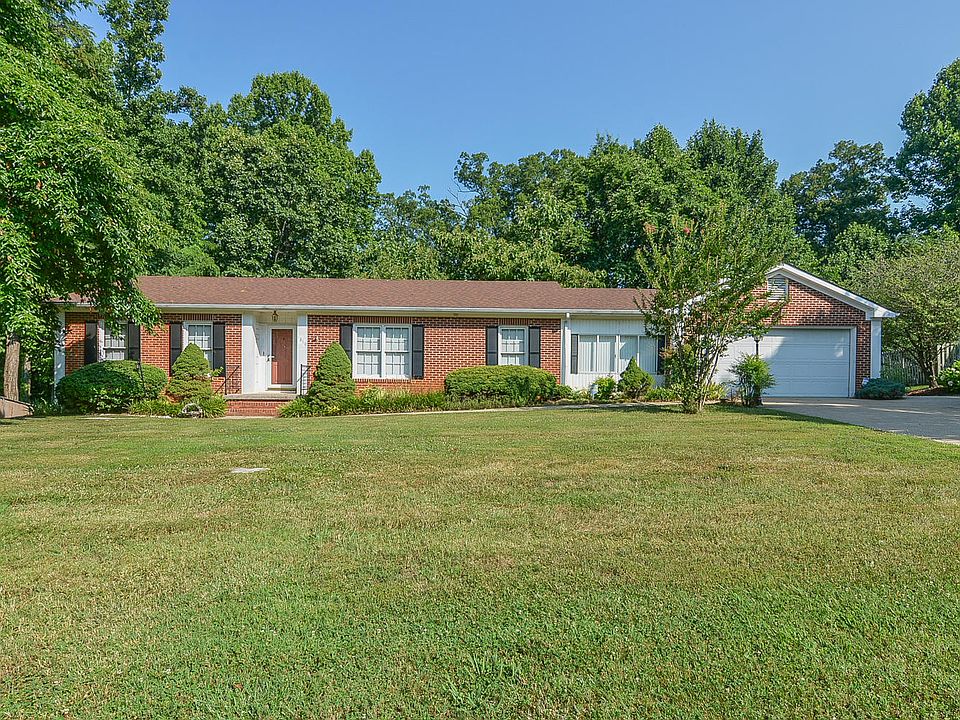 1st image of 1810 Brentwood Dr