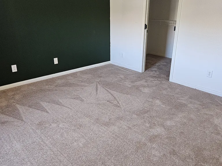7204 Mountain Den Ave — Photo 1