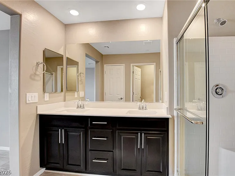 28 Lomita Heights Dr — Photo 23