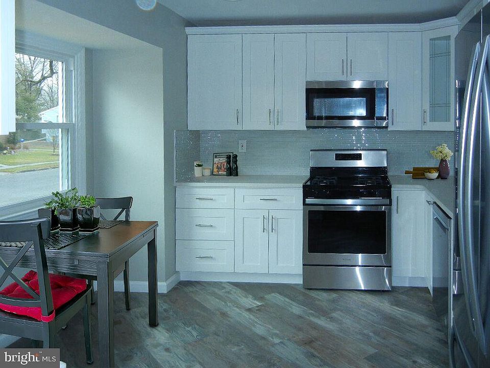 1st image of 318 Cleveland Ave