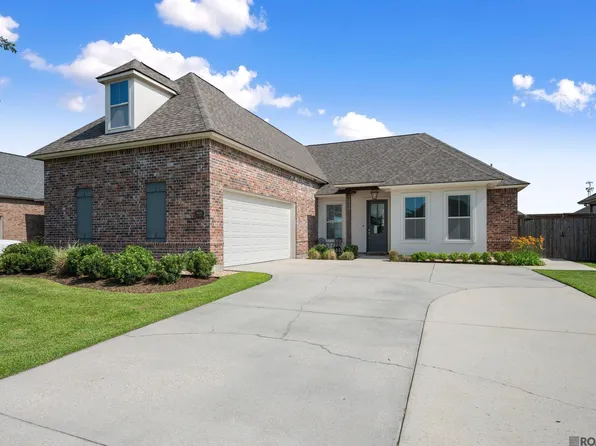 36436 Belle Savanne Ave, Geismar, LA 70734