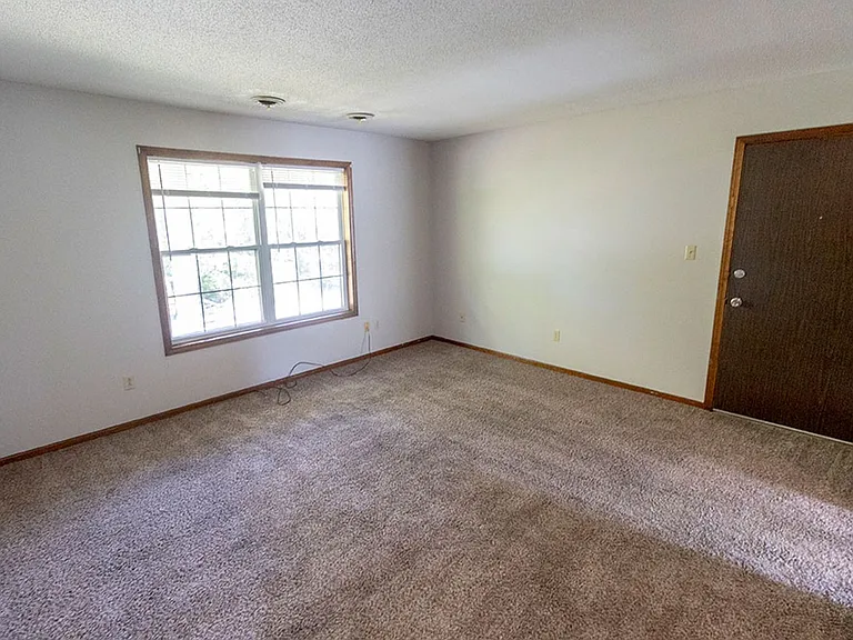 2908 Leeway Dr #B — Photo 10