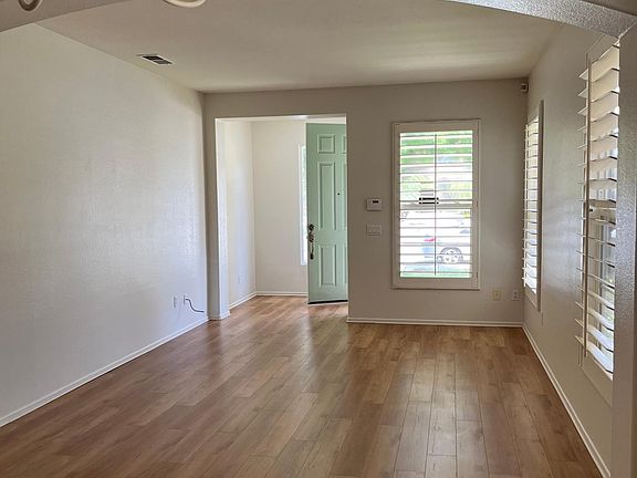 5th image of 1312 E Vaquero Ct