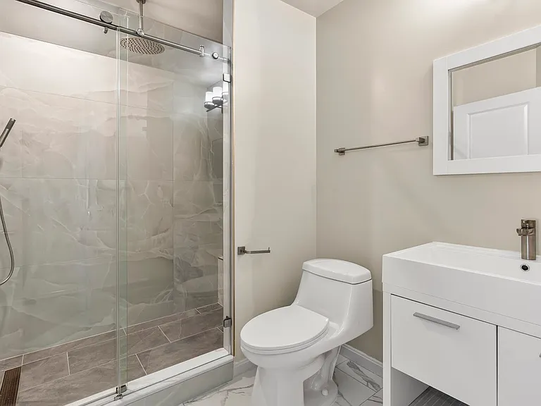 1303 Maple View Pl SE — Photo 60