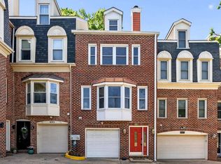 695 W Glebe Rd, Alexandria, VA 22305