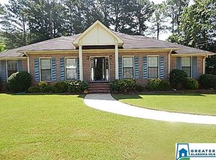 1221 Stonehedge Dr, Birmingham, AL 35235