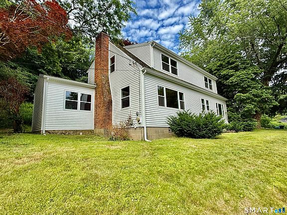 2nd image of 241 Hoop Pole Hill Road
