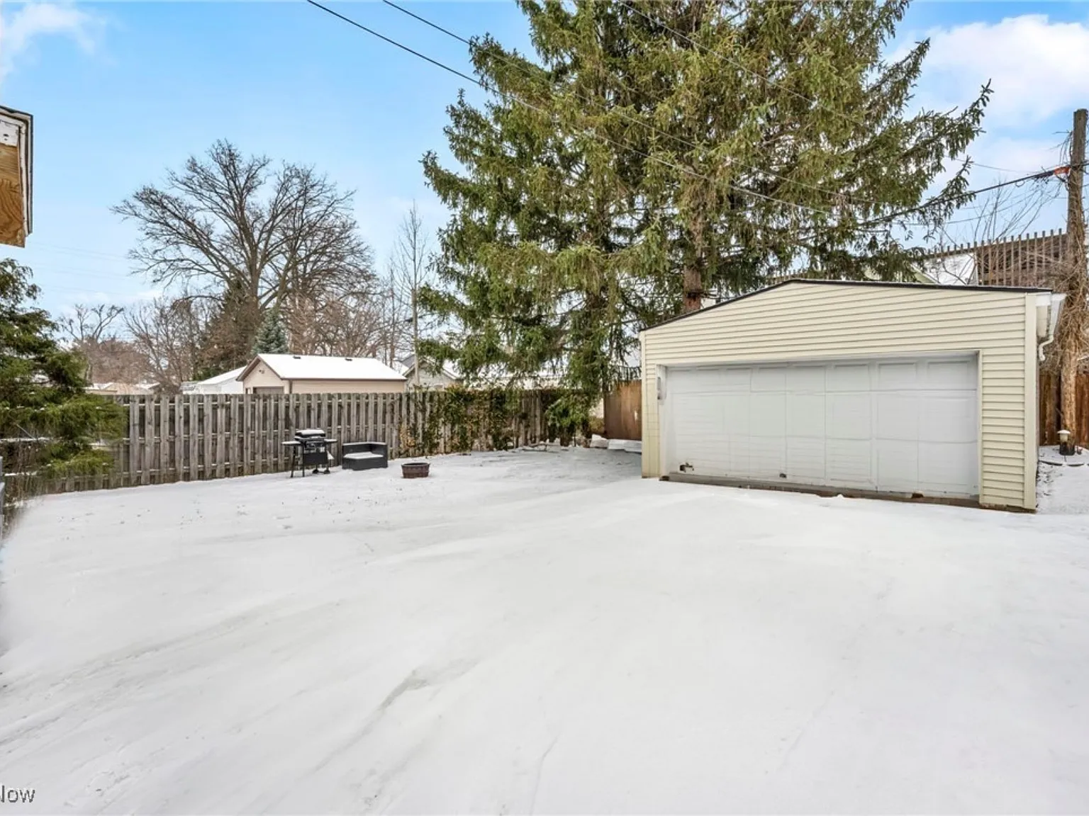 2 bed, 1100 sqft, $1,600 — Photo 4