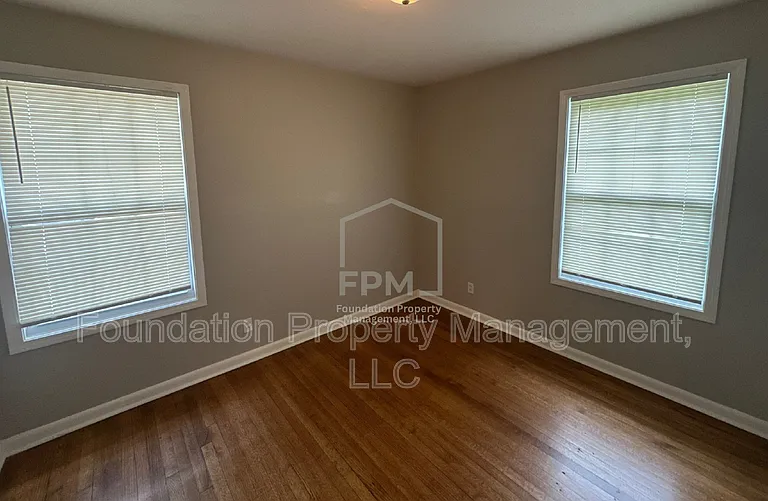 3710 Elm Park Rd — Photo 11