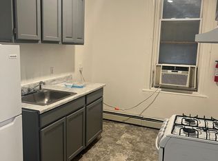 325 Centre St FLOOR 1, Trenton, NJ