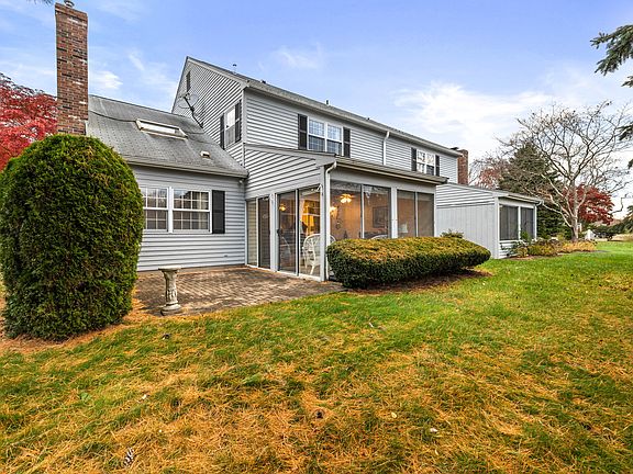 2nd image of 3 Sandgate Circle #3