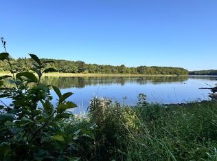 512 Riverside Dr, Eddington, ME 04428