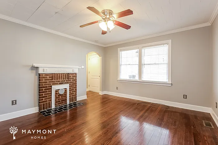 3 bed, 1.0 bath, 1500 sqft, $1,595 — Photo 3