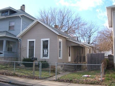 1st image of 107 Edgar Ave